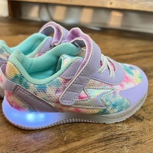 Stride Rite LIGHT UP shoes. Sz 9. Worn 2x.